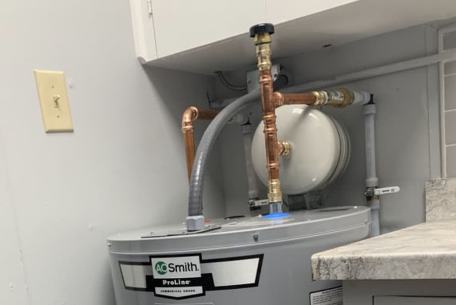 Water heater replacement and installation by Lexington SC plumber